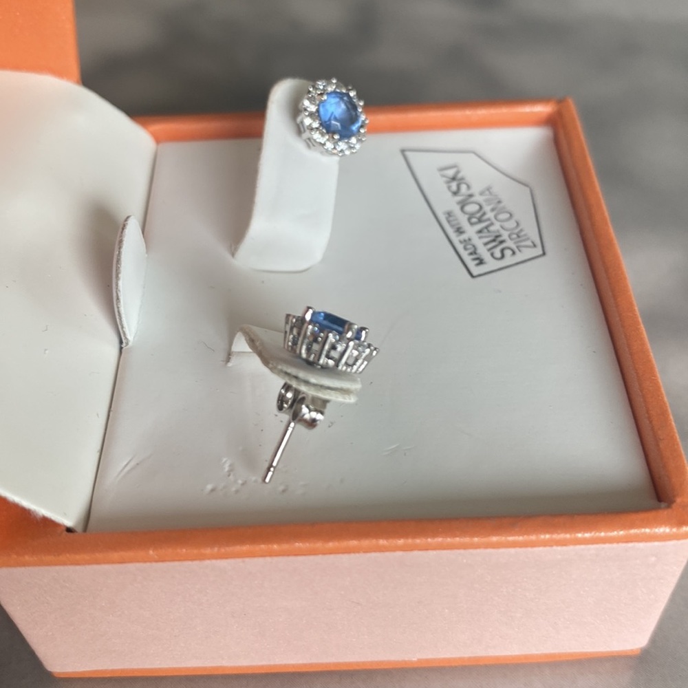 Kiera Couture Blue and Clear Swarovski CZ Studs - Picture 4 of 7